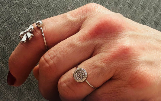 Anillo Círculo Brillante Plateado